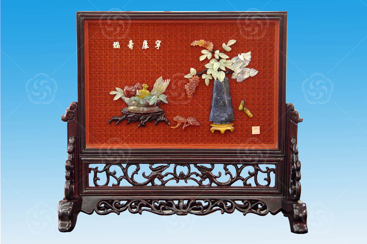 雕漆嵌玉《福壽康寧》博古地屏精品簡(jiǎn)介